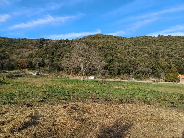 Terrain 1932 m² 