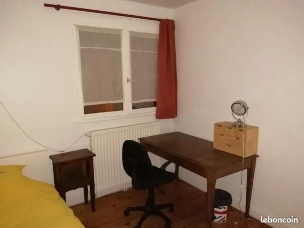 Chambre meublée à Igny 