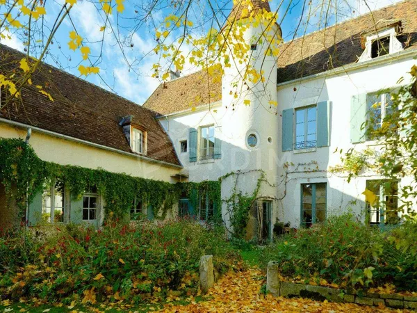 Maison 8 pièces 252 m² 