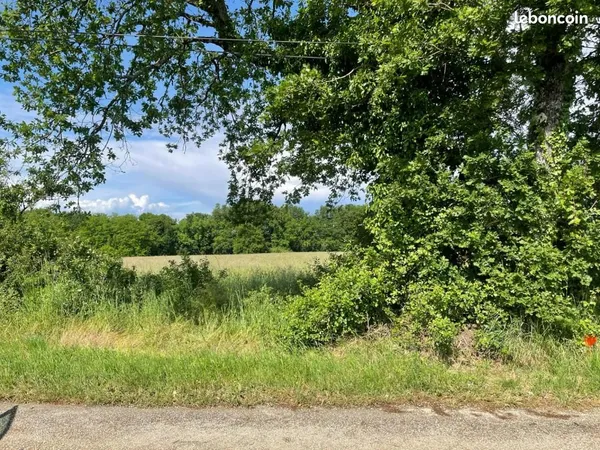 Terrain 870 m² Saint Sauveur 
