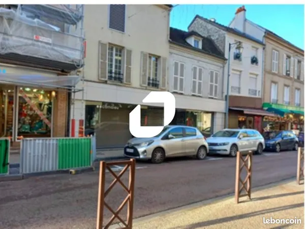 Local commercial 203 m² 