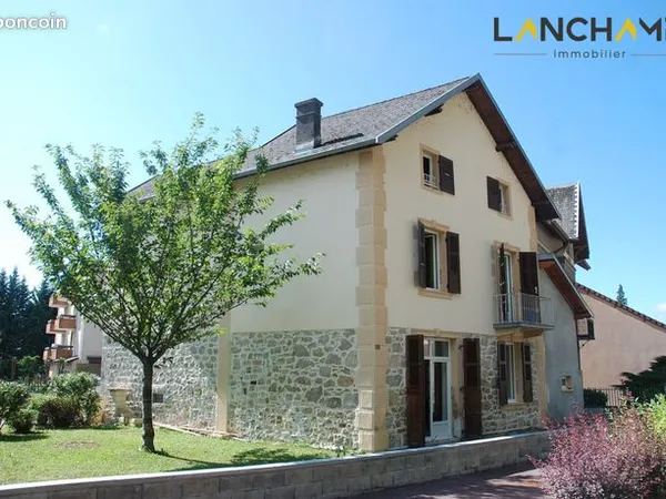 Maison 6 pièces 152 m² 