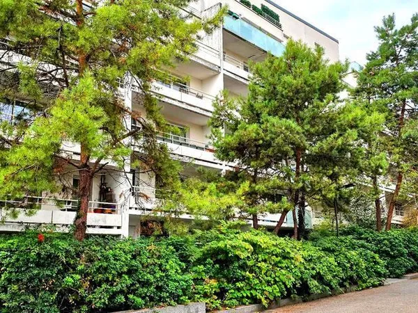 F4 refait à neuf ? 78 m² + balcon ? Double box + cave ? Vill 