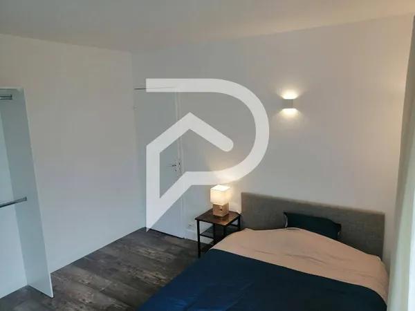 Appartement 5 pièces 13 m² 