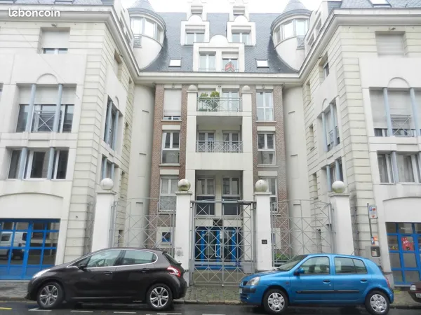 DISPO 11 JANVIER Standing STUDIO en RESIDENCE/ IAE/ VX LILLE- 58, rue de la HALLE 