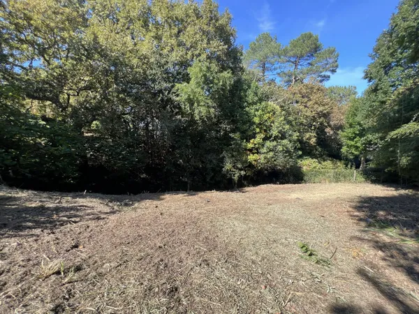 Terrain constructible 661 m² 