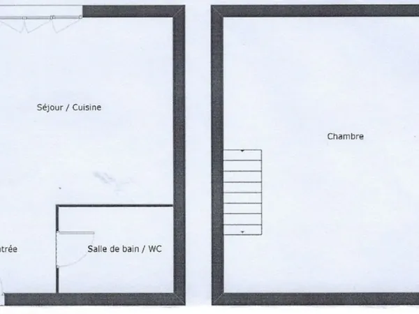 PETIT F2 EN DUPLEX PROVINS PROCHE GARRE SNCF 