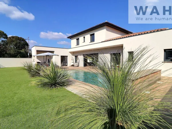 Maison 6 pièces 151 m² 