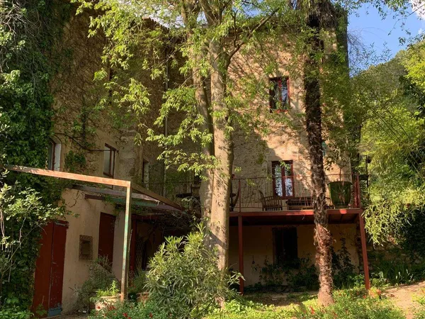 Maison 10 pièces 270 m² 