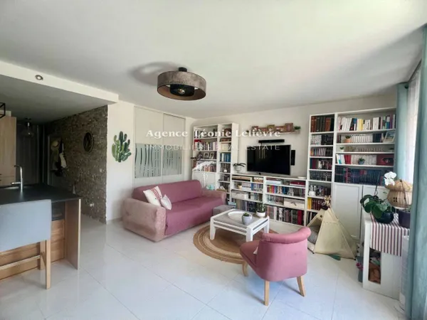 Maison 3 pièces 90 m² 