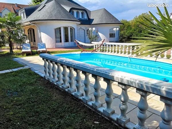 Villa 182 m² avec piscine, DPE B, terrain 1 010 m² - Kingersheim 