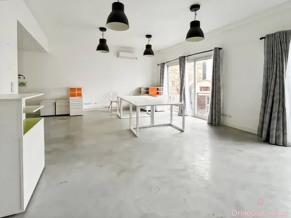 Bureaux 200 m² 