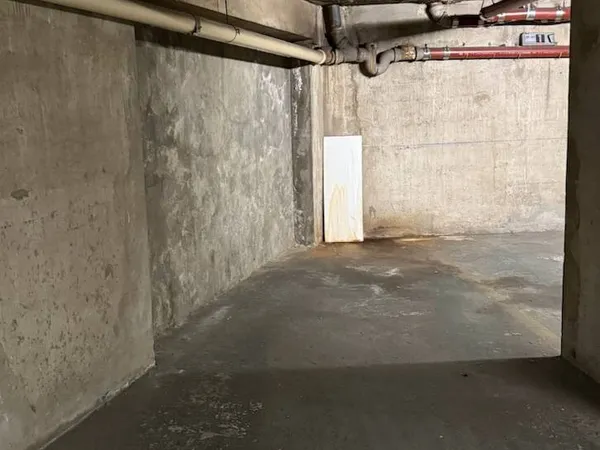 Sous-loue long-terme place de parking 