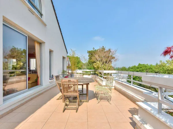 Appartement 6 pièces 130 m² 