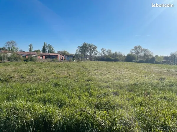 Terrain 930 m² Saint Aubin De Medoc 