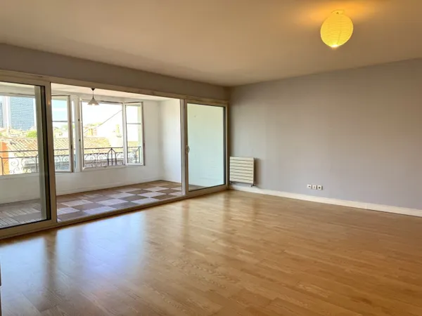 Bordeaux - St Seurin/Croix Blanche- Appartement T4 RARE 162 m2 