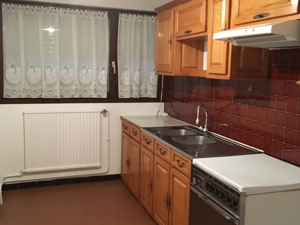 Loue F3 À Guyancourt 78 - 68m² 