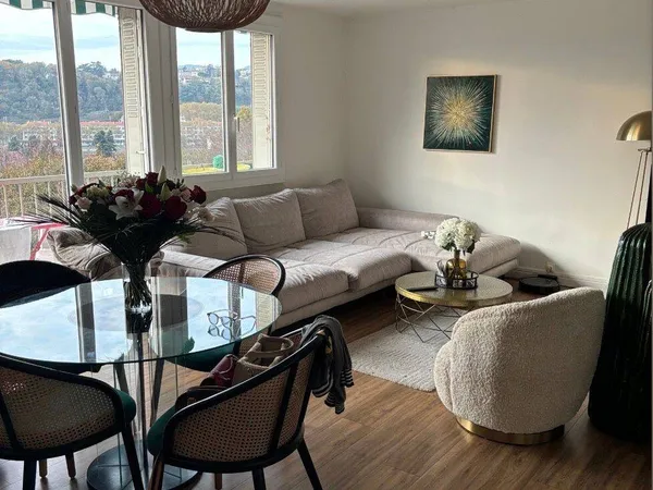 Appartement 4 pièces 64 m² 