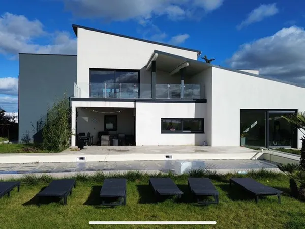 Chambre meublée 15m2 lumineuse dans maison neuve 150m2 