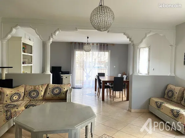 Propriété 6 pièces 200 m² 