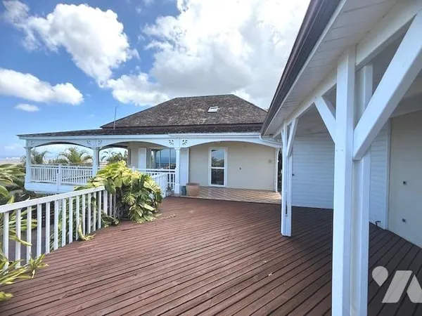 Maison 5 pièces 162 m² 