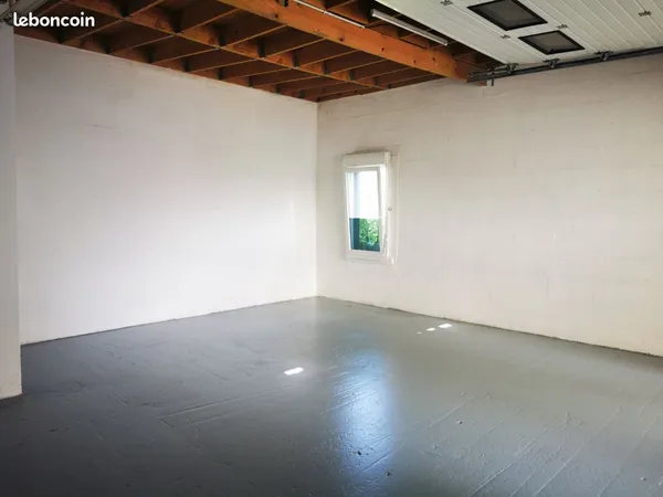 A louer local / entrepots 90 m2 