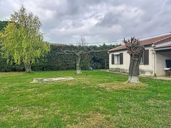 Maison de plain-pied 5 pièces 100 m² 