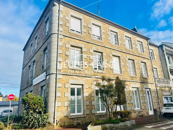 A LOUER - AVRANCHES Appartement F3 - Non Meublé 