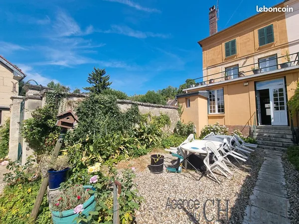 Maison 6 pièces 168 m² 