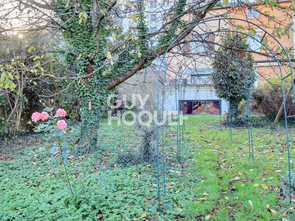 MAISON À VENDRE DE 6 PIÈCES DE 153,59 M² 