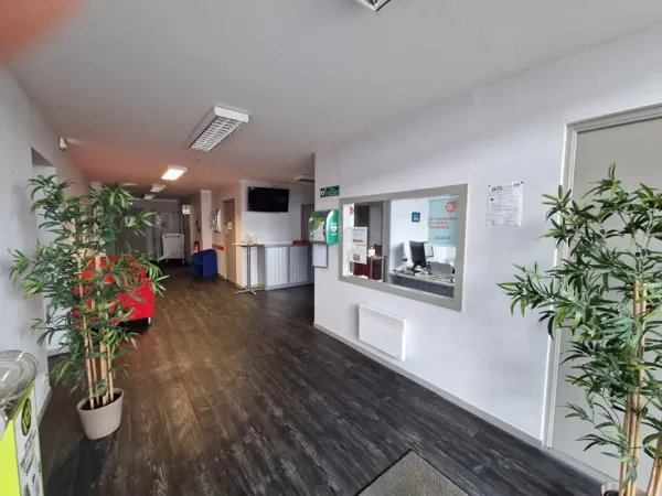 Sud Est de Caen - A LOUER - Environ 379 m² de bureaux 