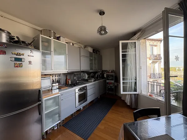 3 PIECES Secteur GARE RER E - T4 - BONDY 