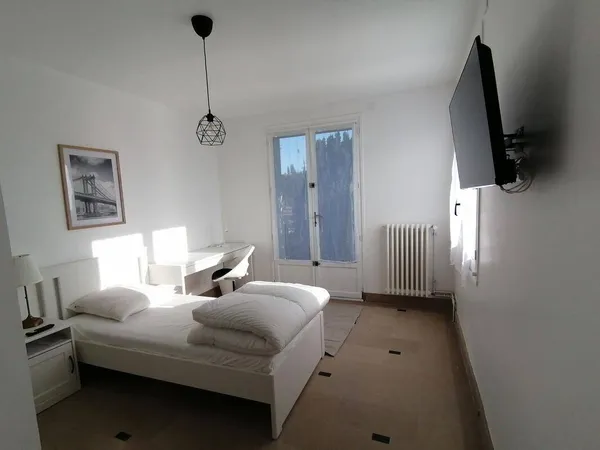 Maison 2 pièces 142 m² 