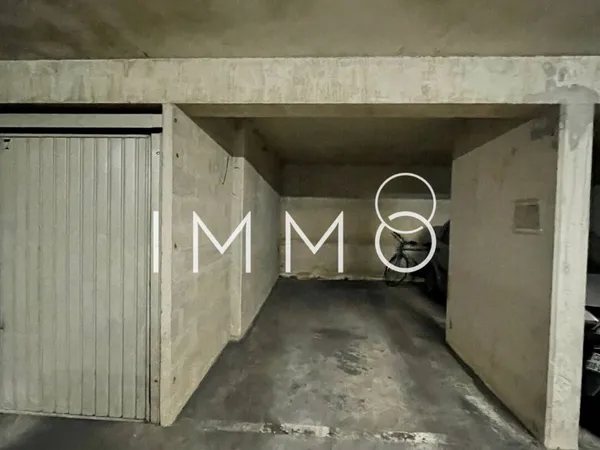 Parking - Garage Location Marseille 8e Arrondissement   100€