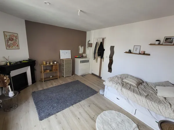 Studio 1 pièce 25 m² 