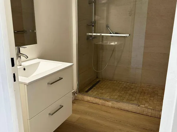 Appartement 6 pièces 76 m² 