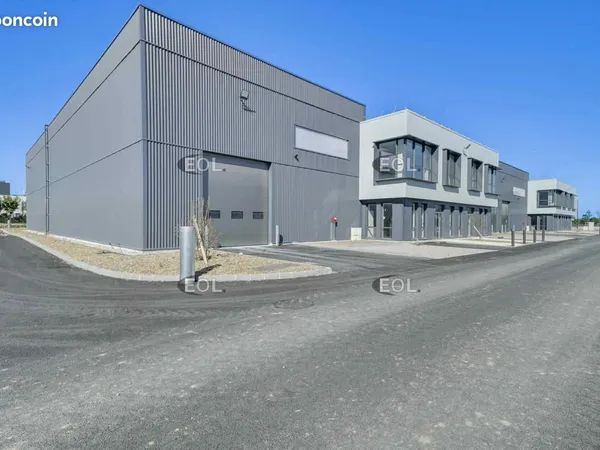 Local d'activité 1 088 m² 
