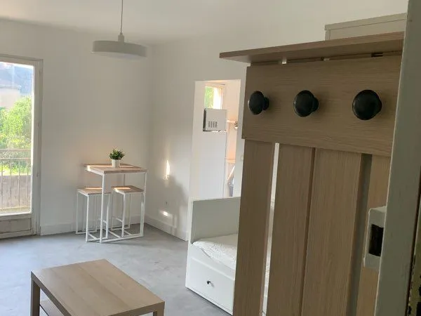 Apparemment meublé proche hôpital Bretonneau 