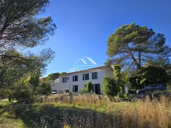 Sud Alès , Mas de 120 m² avec garage sur 2850 m² de terrain 