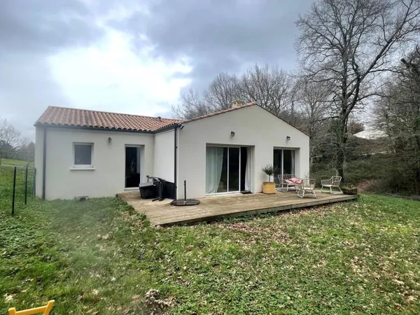 Maison de plain-pied 4 pièces 94 m² 