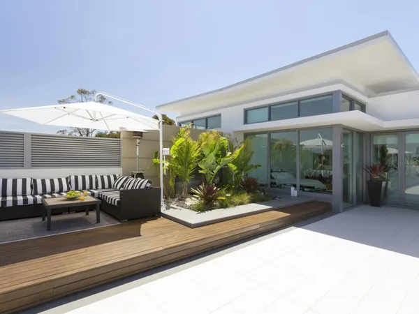 Vaste T4 avec magnifique EXTERIEUR de 115m² bien exposé / DERNIER ETAGE 