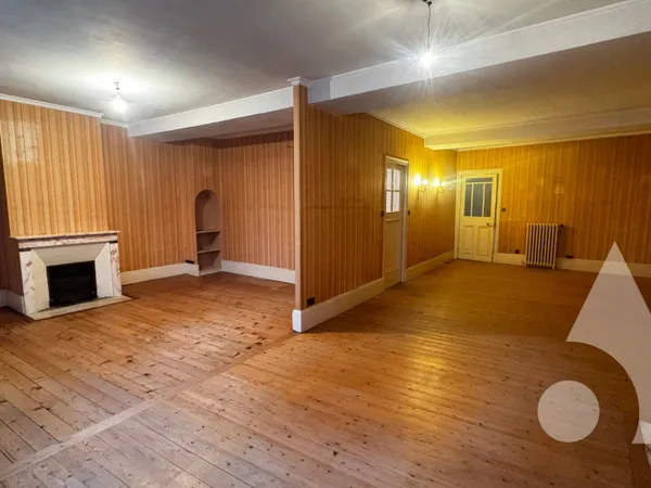 Maison Crepy En Valois 11 pièce(s) 311 m2 
