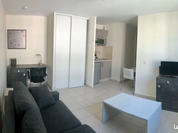 STUDIO MEUBLÉ - FACE KEDGE 22m2 