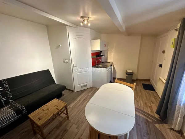 Appartement 1 pièce 14 m² 