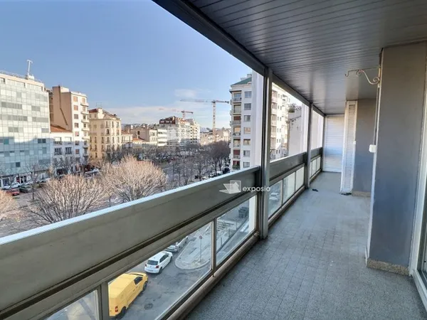 PRADO/DAUMIER Appartement Marseille - 2 pièces- 70 m²