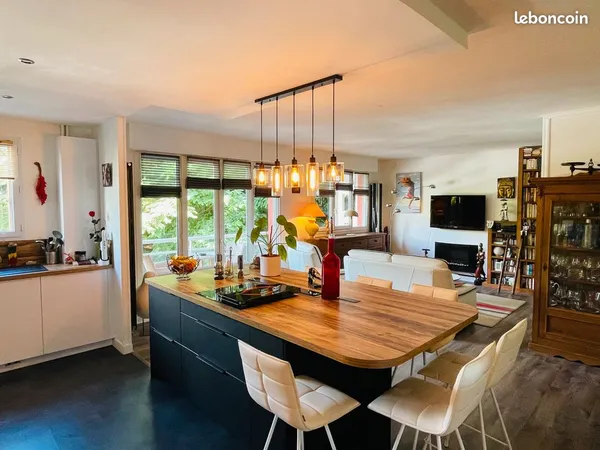 À SAISIR Appartement refait à neuf de 4 pièces - 81 m2 - Le Port-Marly (78560) 