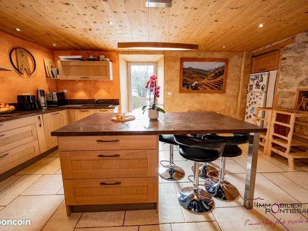 Ferme 6 pièces 150 m² 