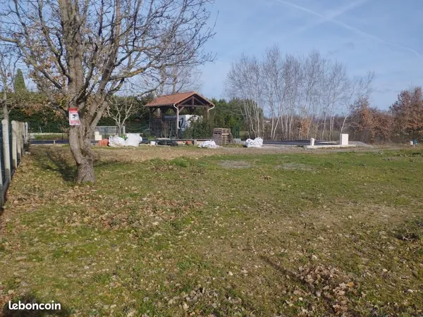 Terrain 583 m² Muret 