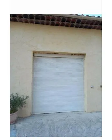 Local pour stockage 10m2 montauroux plaine facile d'accès proche RD562 