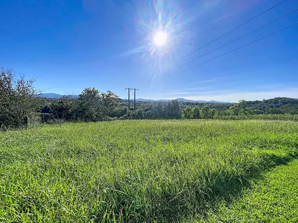 Terrain de 1 237 m2 